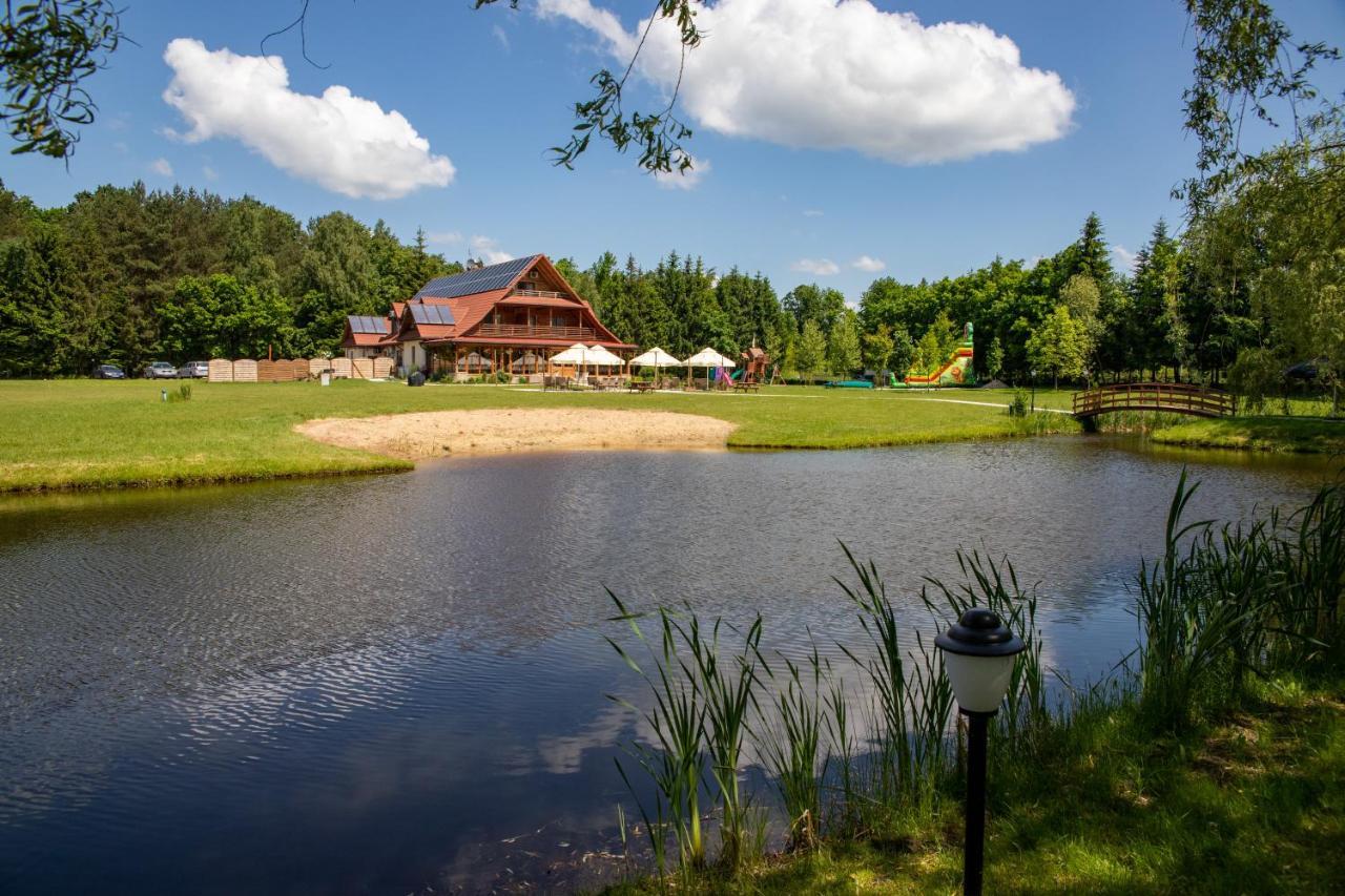 Dworek Dabrowa Hotel Tomaszow Lubelski Exterior photo