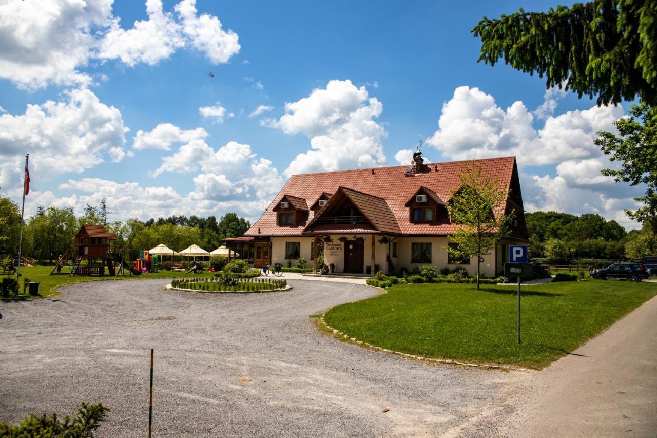 Dworek Dabrowa Hotel Tomaszow Lubelski Exterior photo