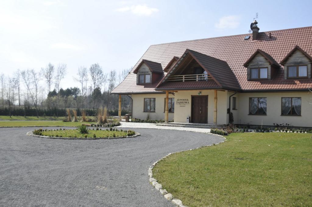 Dworek Dabrowa Hotel Tomaszow Lubelski Exterior photo